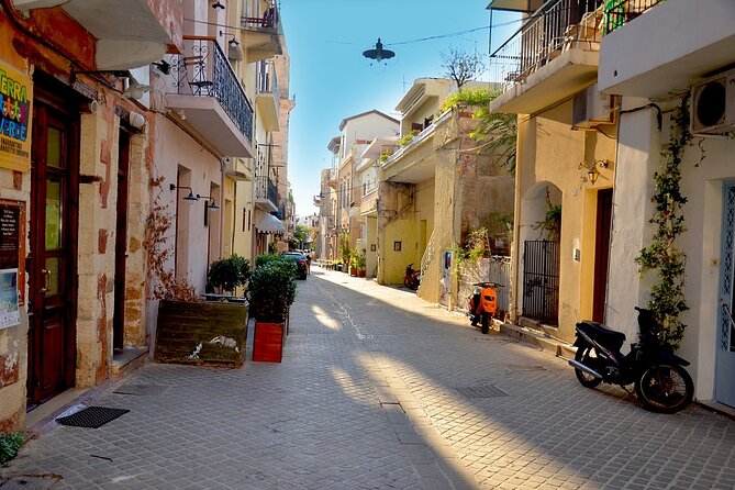 10 Day Tour in Athens, Santorini, Crete, and Balos Lagoon Cruise - Day 6: ferry to Heraklion and the handoff to Crete
