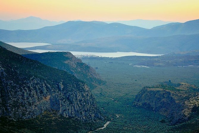 2 Day Private Tour Of Delphi, Thermopylae & Meteora From Athens - Day 1 lunch-time views, then Thermopylae’s Gates of Fire