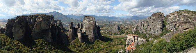 2 Day Private Tour of Meteora & Thermopylae From Athens - Sunset and taverna time in Kalambaka or Kastraki