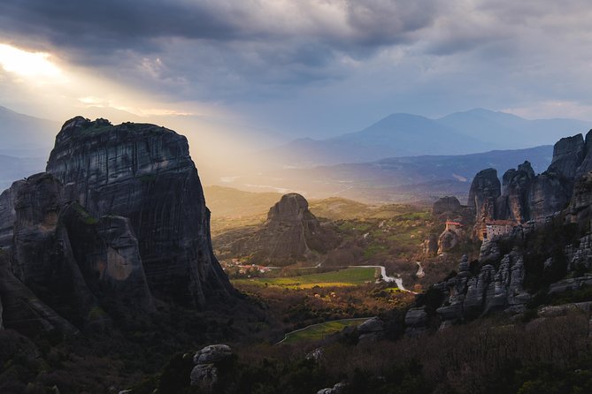 2 Day Private Tour of Meteora & Thermopylae From Athens - Day 2’s Meteora morning: choosing the remaining monasteries