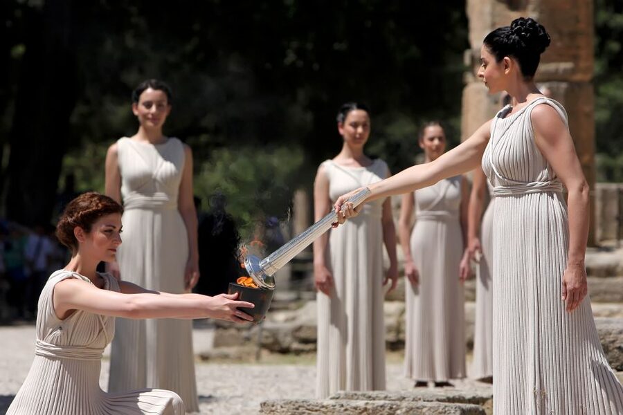 3-Day Ancient Greek Archaeological Sites Tour from Athens - The guide’s job is to make stones feel like people