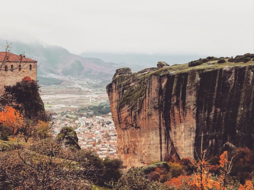 3-Day Delphi & Meteora Tour with guide,tickets,hotel pick up - Meteora monasteries: why “suspended in air” isn’t just marketing