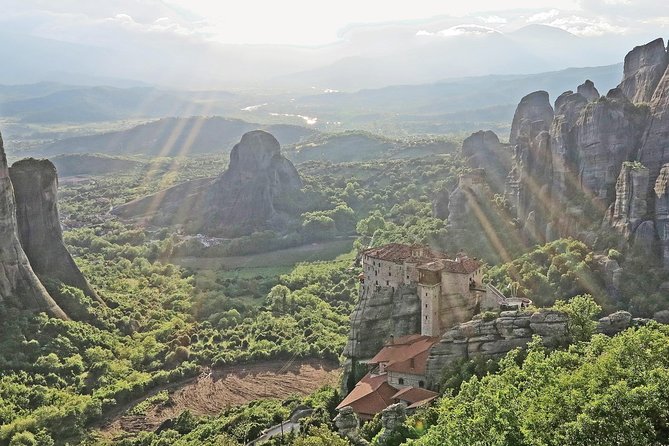 3-Day Trip to Delphi and Meteora from Athens - Day 1: Delphi Museum and the Temple of Apollo