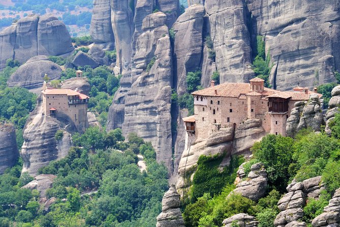 3-Day Trip to Delphi and Meteora from Athens - Day 3: Visiting two Meteora monasteries (and why timing matters)