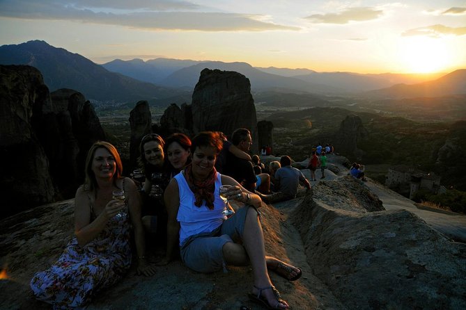 3 Days private tour- Meteora Rocks & Monasteries, Delphi/ Apollo Oracle, Thebes - Delphi Museum first: what to see so the ruins make sense