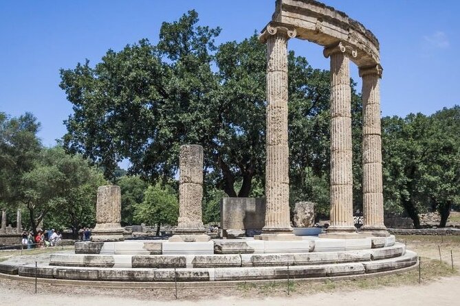 3 days Spanish guided tour in Epidaurus, Mycenae, Olympia, Delphi - Day 2: Olympia’s stadium and Zeus complex, then the Olympia museum