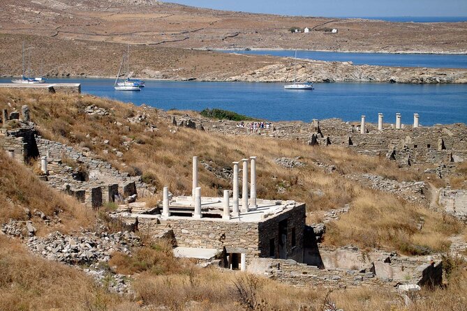 4 Day Private Tour to Paros, Mykonos, Santorini, - Day 3 in Santorini: Fira Caldera Views and the Palea Kameni Cruise Option