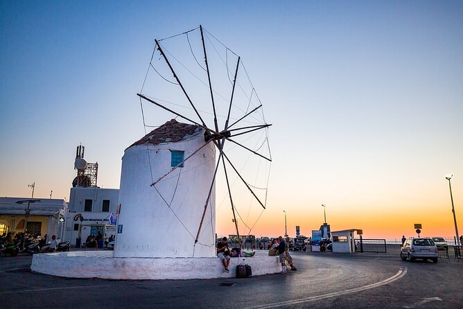 4 Day Private Tour to Paros, Mykonos, Santorini, - Day 1 to Paros: Piraeus to Parikia at Dusk, Then Lefkes Up Close