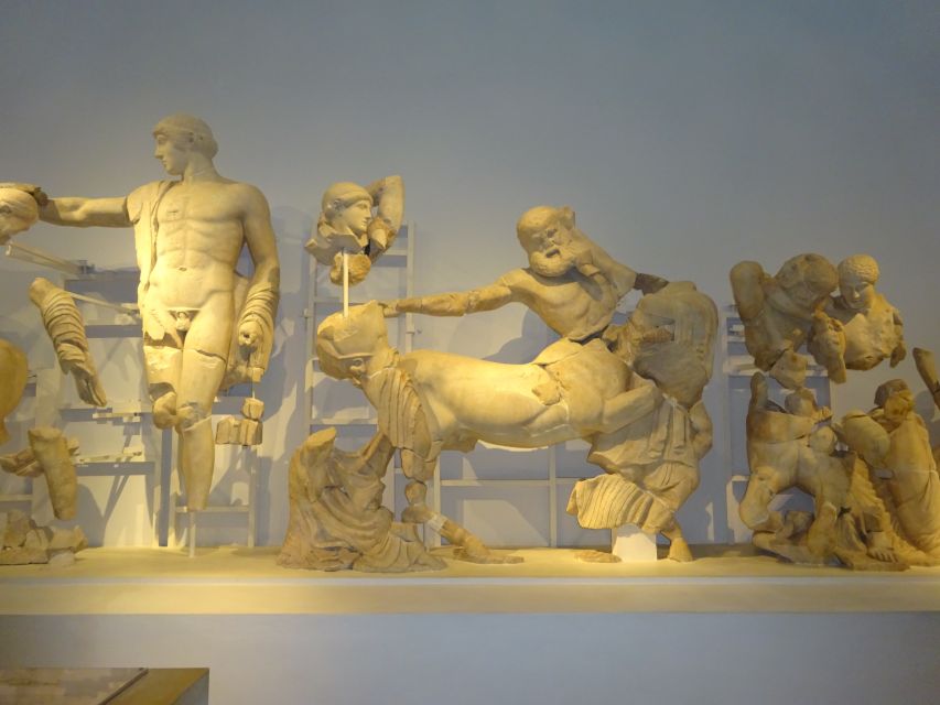 4-Day Tour of Mycenae, Epidaurus, Olympia, Delphi & Meteora - Key reasons this tour works