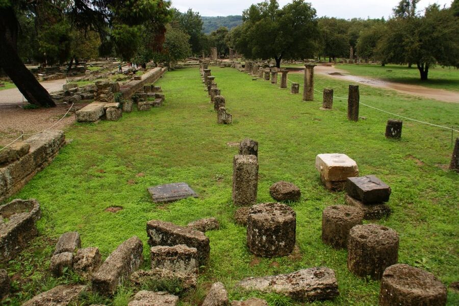 4-Day Tour of Mycenae, Epidaurus, Olympia, Delphi & Meteora - Connecting the myths: from Agamemnon to the monasteries in the clouds