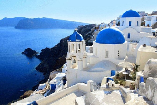 5 Day Tour in Delphi, Meteora, Santorini, Mykonos and Delos - Kalambaka: The Overnight Bridge to Meteora