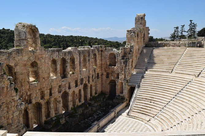 Acropolis & Acropolis Museum Group tour in German or Dutch - Who should book this Acropolis + Museum tour?