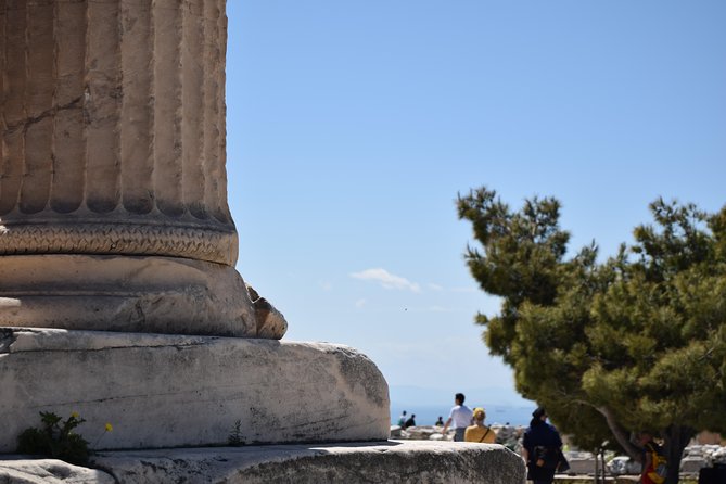 Acropolis & Acropolis Museum Group tour in German or Dutch - FAQ