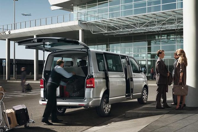 Airport Transfer/ Athens Greece - Driver Style in Athens: Quick Orientation, Not a Lecture