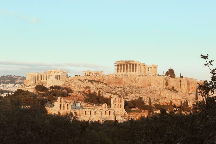 Amazing Athens: Capturing Memories amidst the Acropolis View - Why Aeropagus Hill is the Athens photoshoot sweet spot