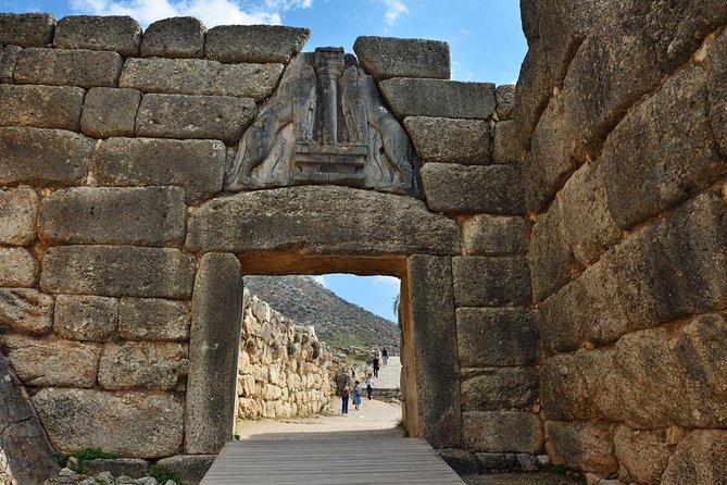 Argolis - Extended Full Day Trip from Athens - Nafplio port and the Bourtzi and Palamidi views