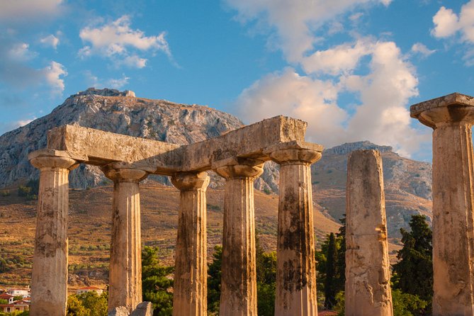 Argolis Olympia Delphi & Meteora 4-Day Tour - Meteora and Thermopylae: rock monasteries plus Leonidas country
