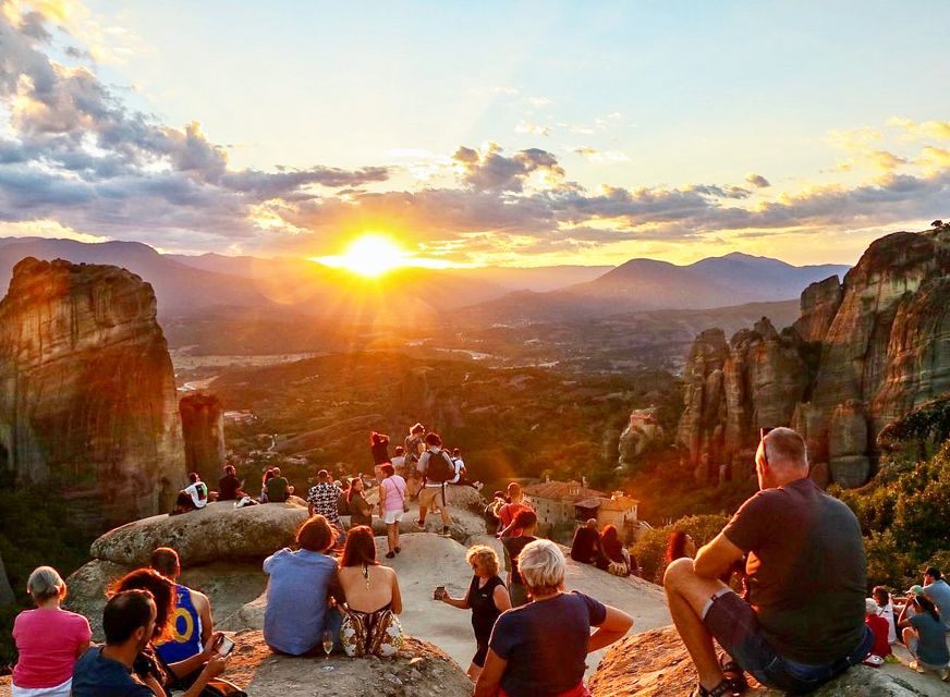 Athens: 2-Day Meteora Tour in Spanish with Guide & Hotel - Spanish Panoramic Morning Meteora Tour (13:00 start): 3 monasteries inside + big exterior views