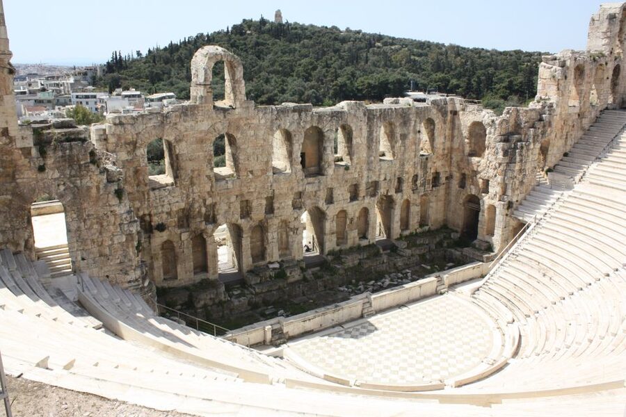 Athens:Acropolis - Historical Center Walking Tour in Spanish - Old Town and Plaka: the Athens you actually walk through