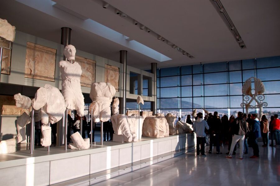 Athens: Acropolis Museum Private Guided Tour - What makes a private guide matter (beyond facts)