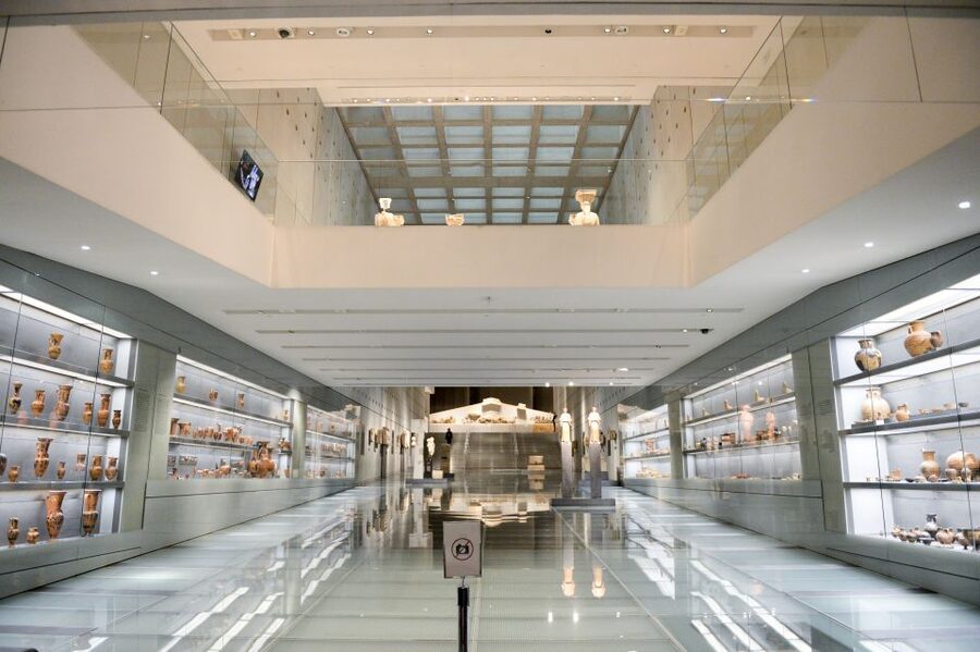 Athens: Acropolis Museum Private Guided Tour - Price and value: $352 per group up to 2