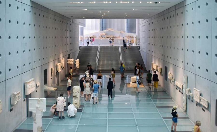 Athens: Acropolis Museum Reserved Entry Ticket & Audio Tour - How the audio guide works once you’re inside