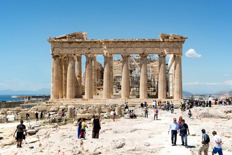 Athens: Acropolis, Parthenon & Acropolis Museum Guided Tour - Propylea, Temple of Nike, and the Erechtheion: the details that change your photos