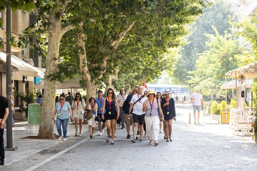 Athens: Acropolis & Parthenon Walking Tour with Expert Guide - Odeon of Herodes Atticus and Propylaea: Photo Stops With Purpose