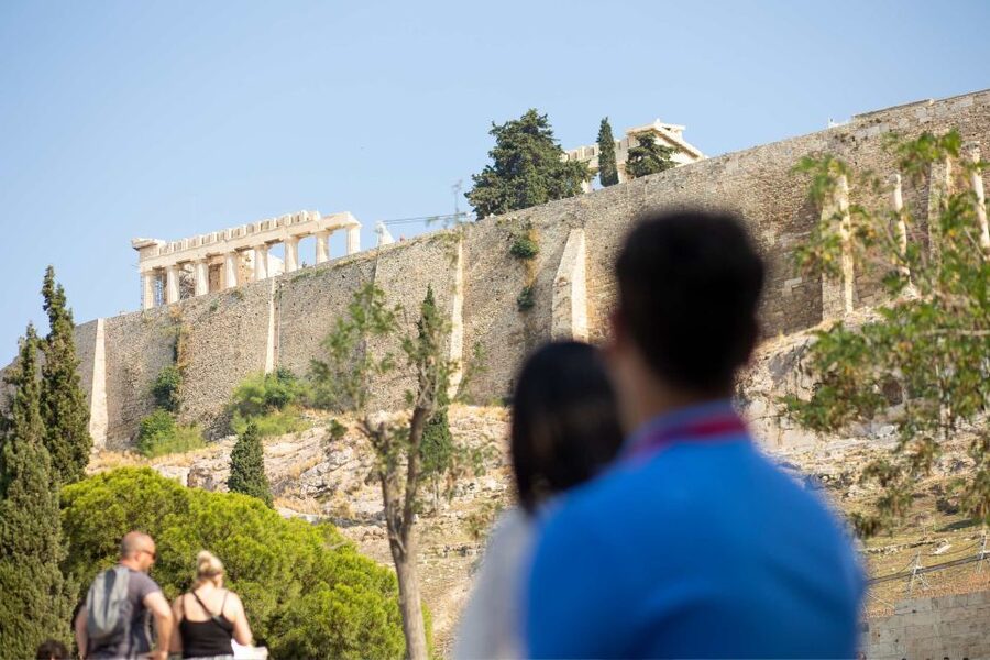 Athens: Acropolis & Parthenon Walking Tour with Expert Guide - Summit Views and Acropolis Ruins: Use the Free Time Wisely