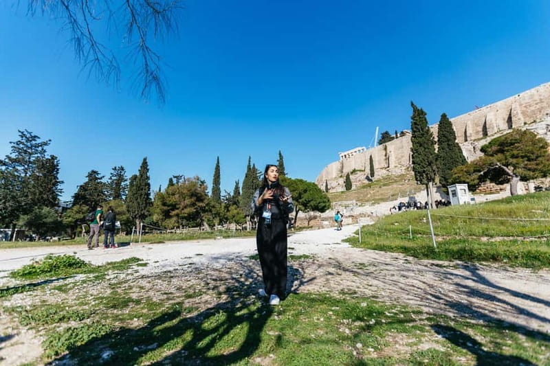 Athens: Acropolis Sunset Tour with Optional Fast-Track Entry - Guides and listening comfort: what to expect with headsets