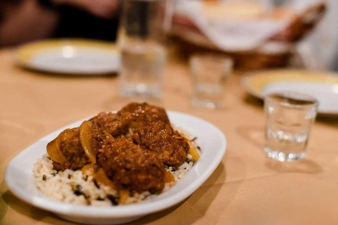 Athens After Dark: Night-Time Food Tour of the Ancient City - Walking the neighborhoods: Syntagma, Monastiraki, Psirri after dark
