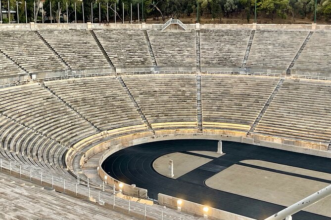 Athens Airport from to City Center Luxurious Private Transfer - A friendly Athens intro on the way in