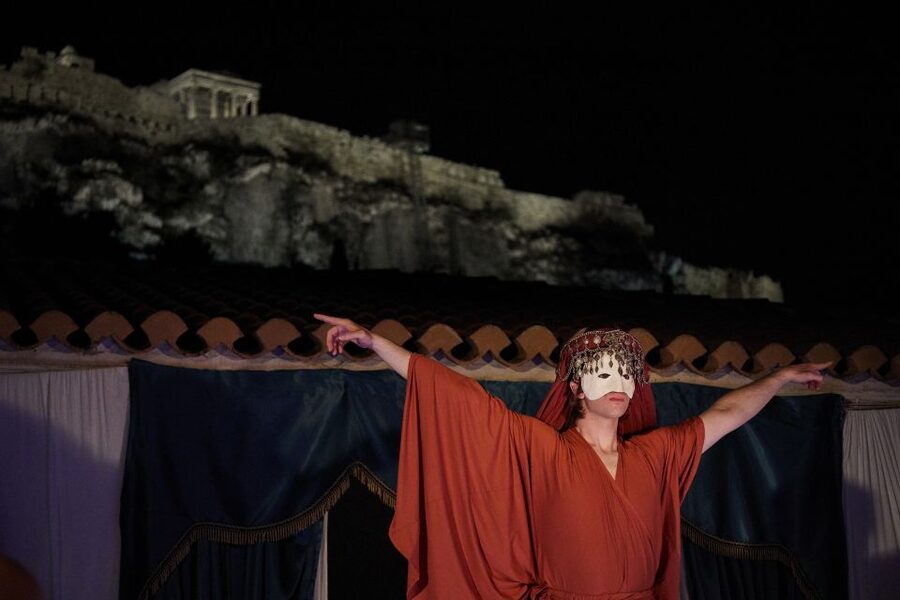 Athens: Ancient Greek Theater Performance - The Comedy-to-Tragedy Mix: Why This Format Works