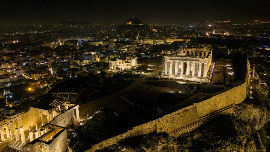 Athens and Piraeus: Private Night Tour - Private pickup and a tight 4-hour Athens night plan