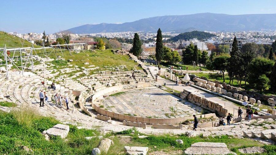 Athens Audioguide - TravelMate app for your smartphone - Quizzes and the bilingual-friendly setup: learning without lectures