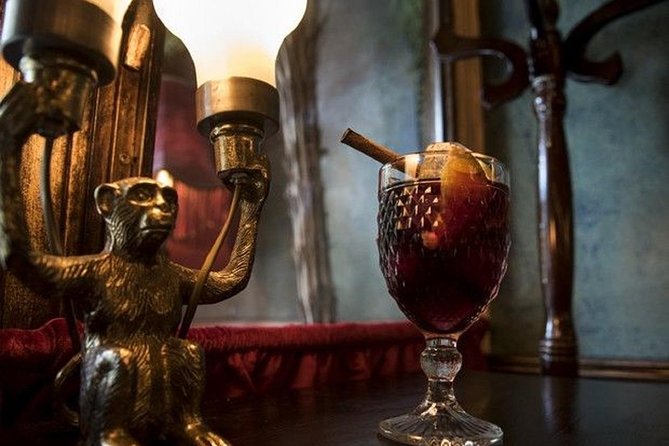 Athens by Night: Small Group Sightseeing with Drinks and Food Tasting - Stop 5: Feyrouz near Aiolou Street for the family-food angle