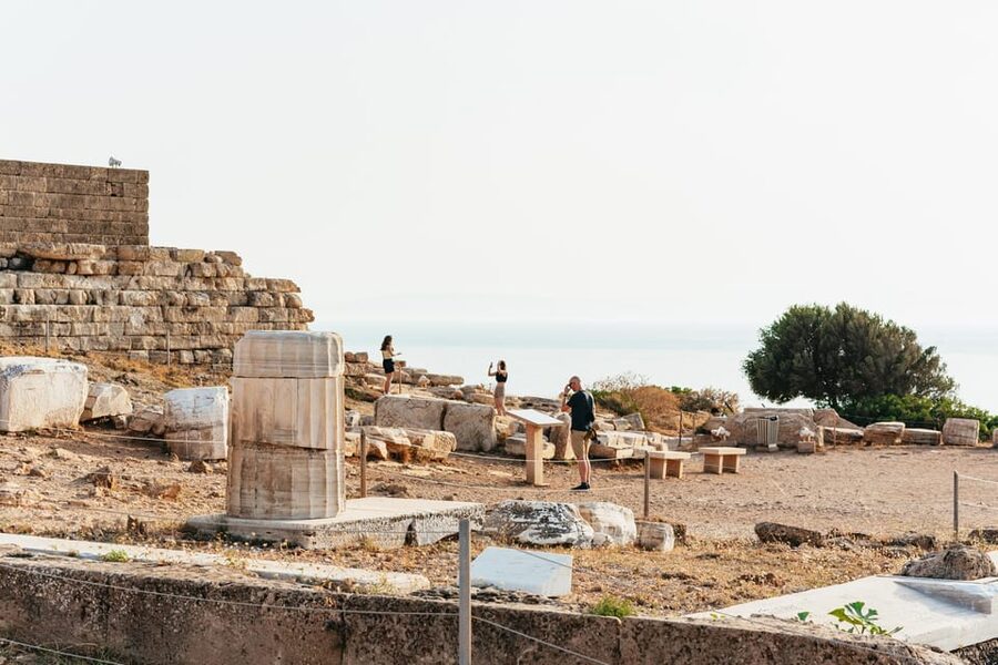 Athens: Cape Sounion & Poseidon Temple Sunset Half-Day Trip - Comfort and logistics: what to bring, and how to make the audio app work