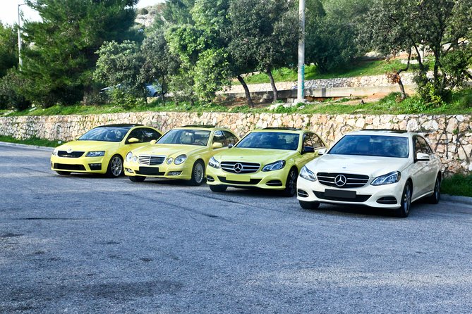 Athens Center to Cruise Piraeu's Terminals - In the Car: A/C Comfort, Wi‑Fi, and Child Safety Seats