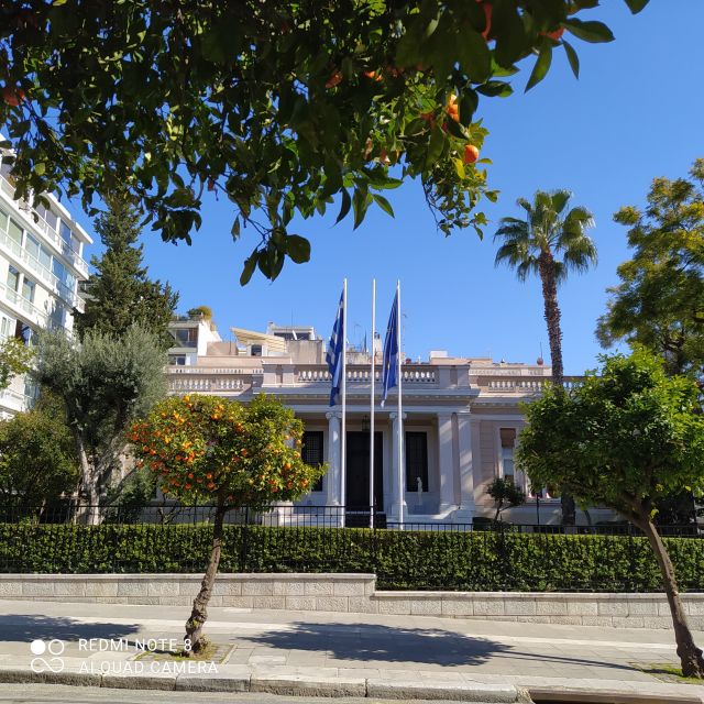Athens city center walking tour - Makrygianni to Plaka: where the city’s layers show up close