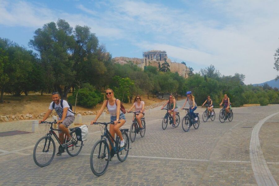 Athens: City Electric Bike Tour with Acropolis Visit Option - Presidential Palace and the guard moment