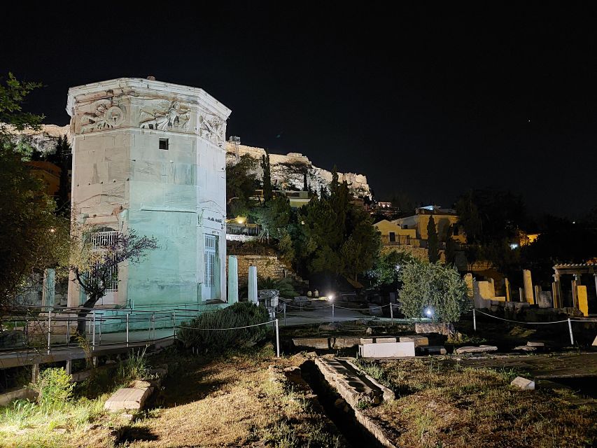 Athens: City Highlights Nighttime Walking Tour in Spanish - Who should book this Athens highlights night tour