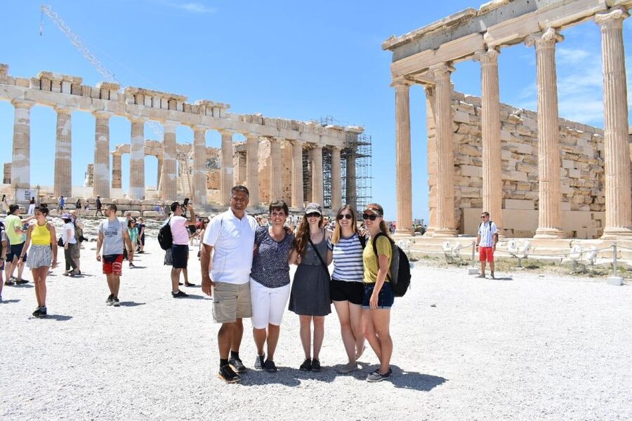 Athens: City Highlights Private Tour with Temple of Poseidon - How a private 8-hour loop really feels in Athens