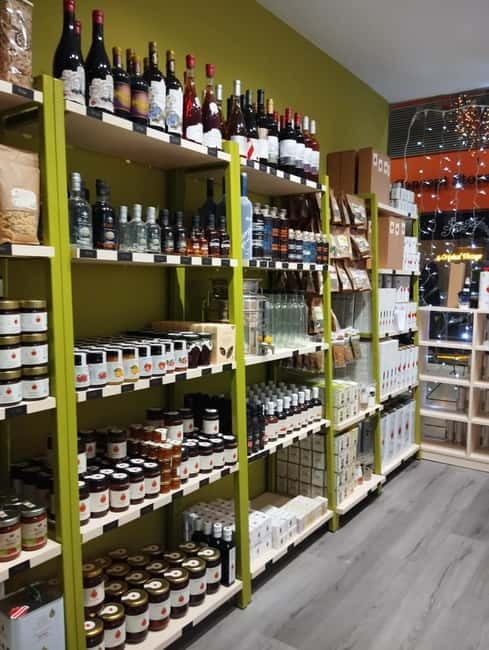 Athens: Cretan Olive Oil Tasting Experience - From tree to bottle: how the guide explains production
