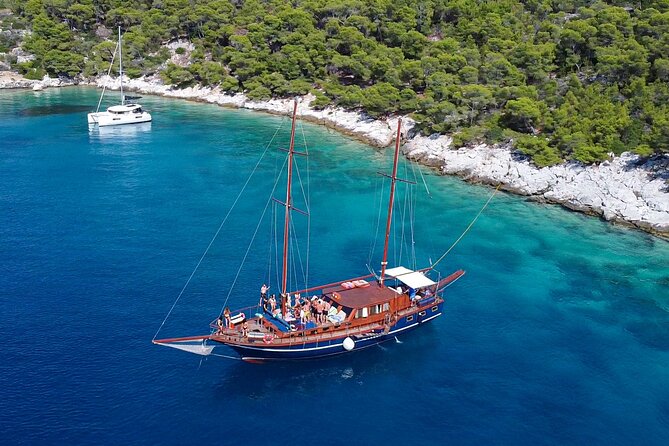 Athens Day Cruise: 3 Islands Tour in the Saronic Gulf with Lunch - Lunch, Drinks, and the Real Value of the Included Fare