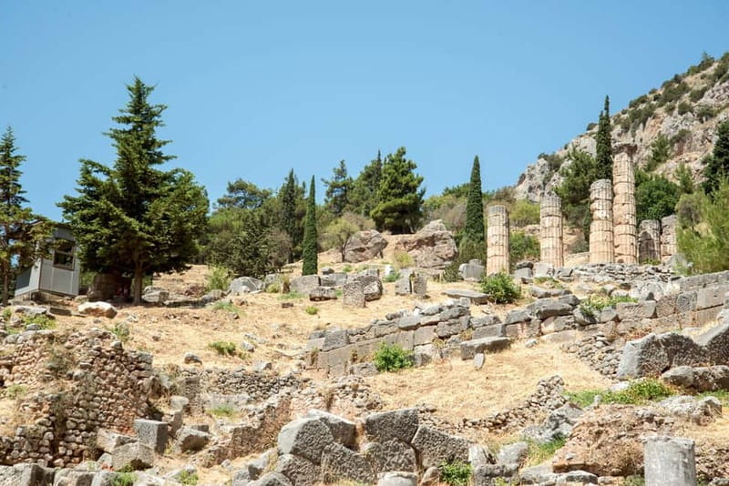 Athens: Delphi and Arachova Day Trip with Guide - Delphi Museum: the Charioteer and the kind of artifacts that change your view