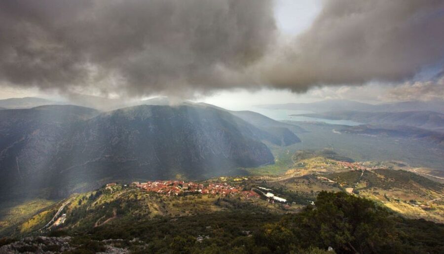 Athens: Delphi, Corycian Cave, and 300 Battlefield Day Trip - Price and Value: Is $170 Worth It for Delphi, the Cave, and Thermopylae?