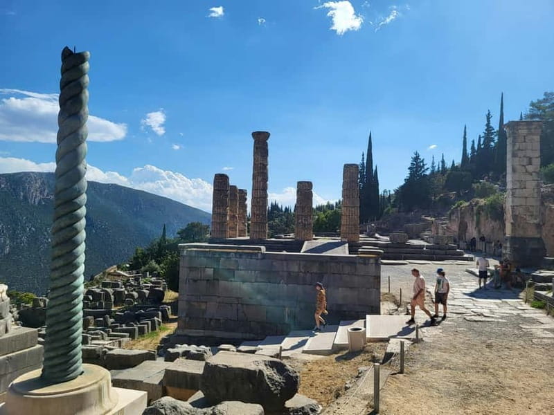 Athens: Delphi Day Tour with Museum & Arachova Village Visit - Delphi Archaeological Museum: Where the Inscriptions Stop Being Abstract