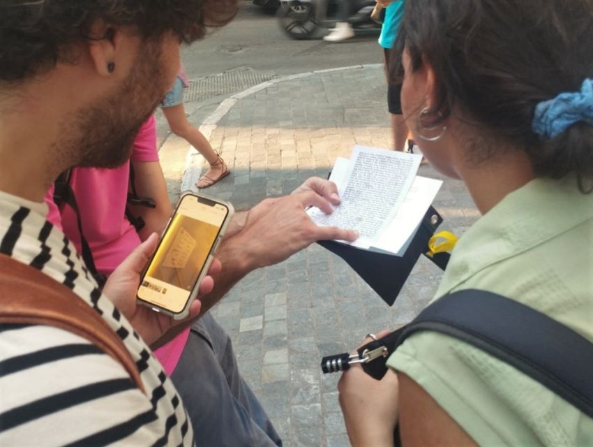 Athens Escape City Game "The Journey Through Time" - The meeting point and the smartphone reality check