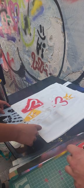 Athens: Graffiti Workshop and Tote Bag Painting Experience - Street-art walk that uses Athens as your classroom