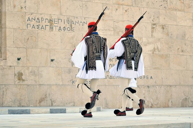 Athens Highlights, Delphi & Meteora, 3-Days Private Tour - Day 2 ending in Kalampaka: why this overnight base helps you enjoy Meteora
